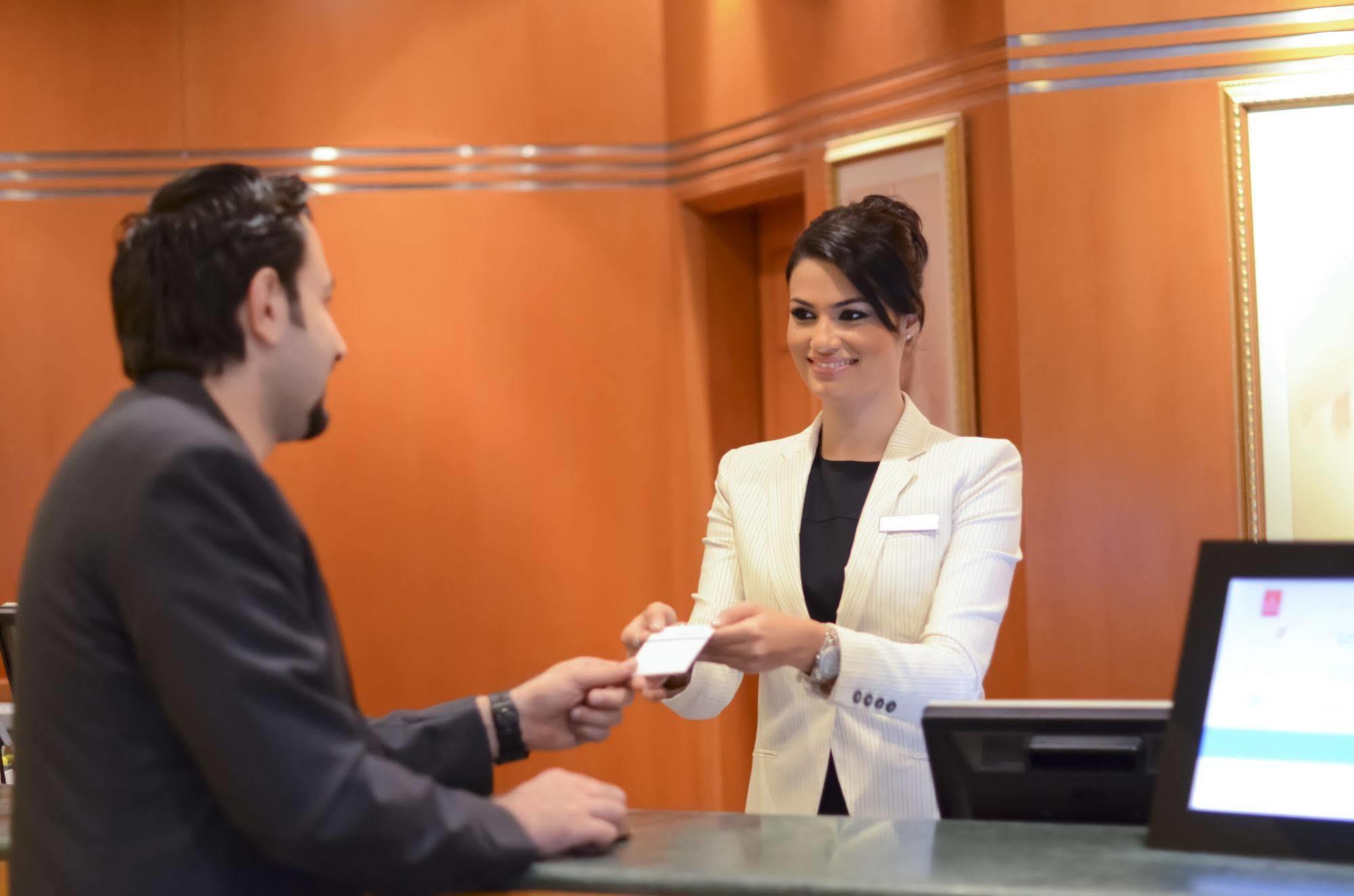 Swiss-Belhotel Sharjah Ngoại thất bức ảnh